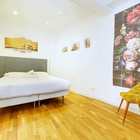 Moderne Et Elegant A 5 - 4p * Париж
